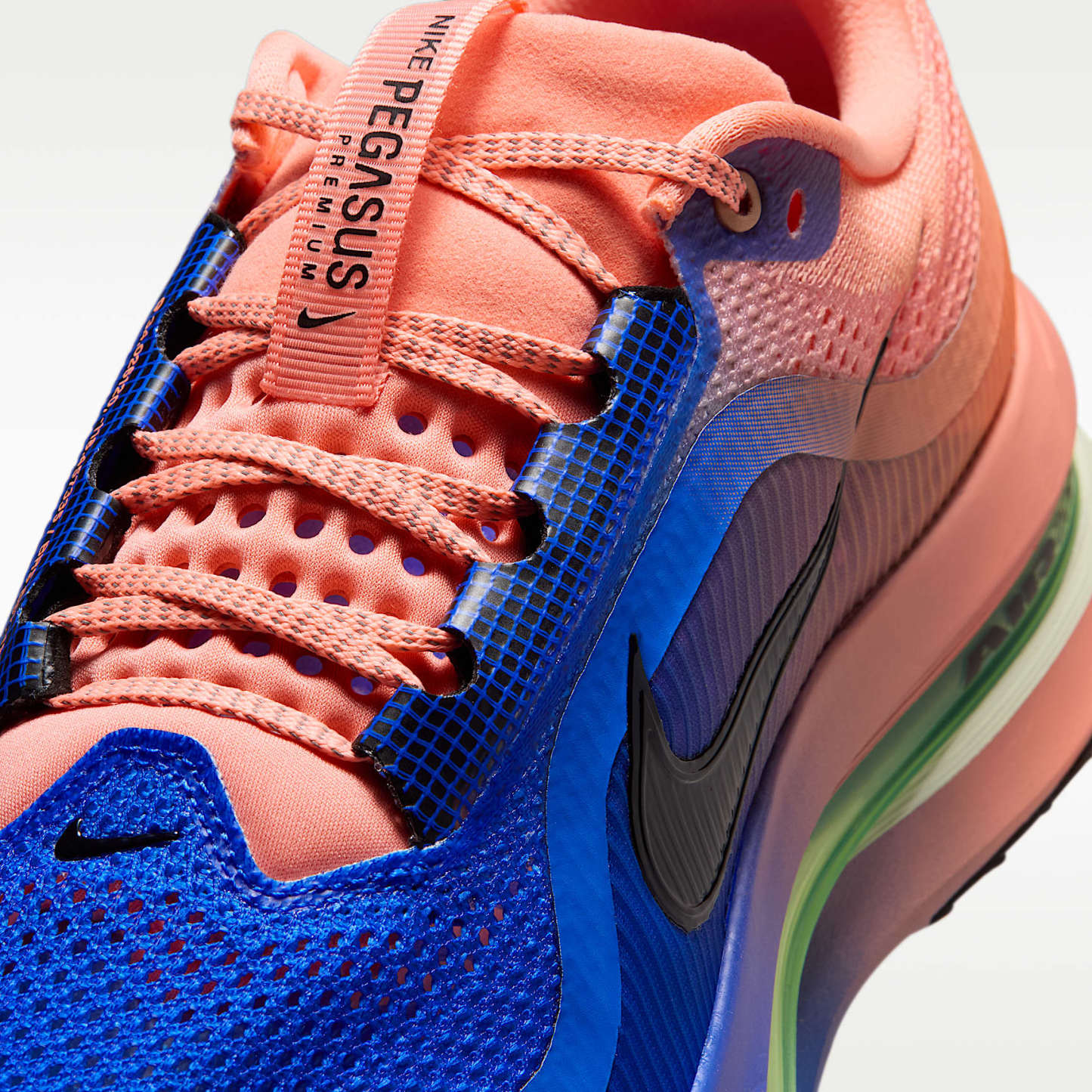 Nike Pegasus Premium Straßenlaufschuh (Herren) – Racer Blue/Atomic Pink/Volt Tint/Schwarz