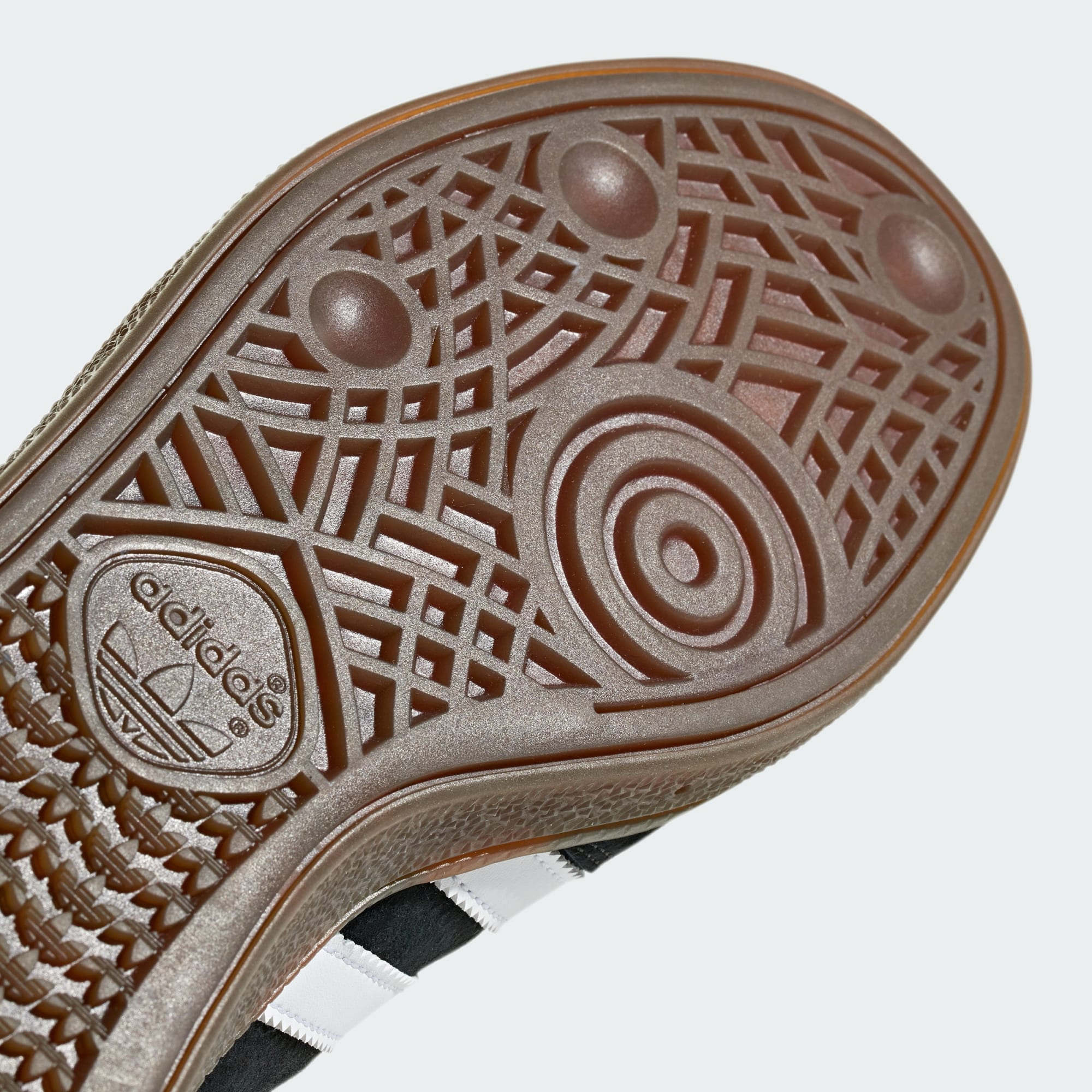HANDBALL SPEZIAL SCHUH – Core Black / Cloud White / Gum – DB3021