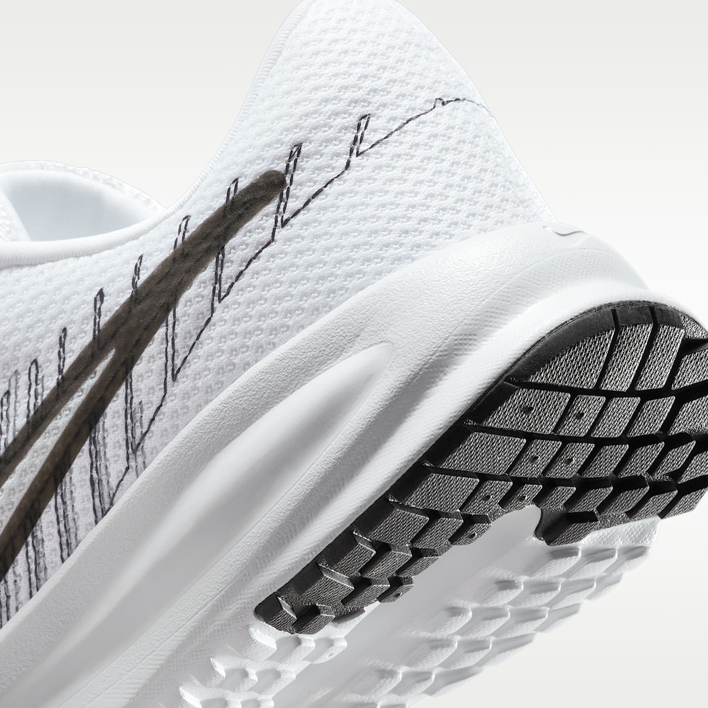 Nike Run Defy Straßenlaufschuh (Damen) – Weiß/Smoke Grey/Schwarz