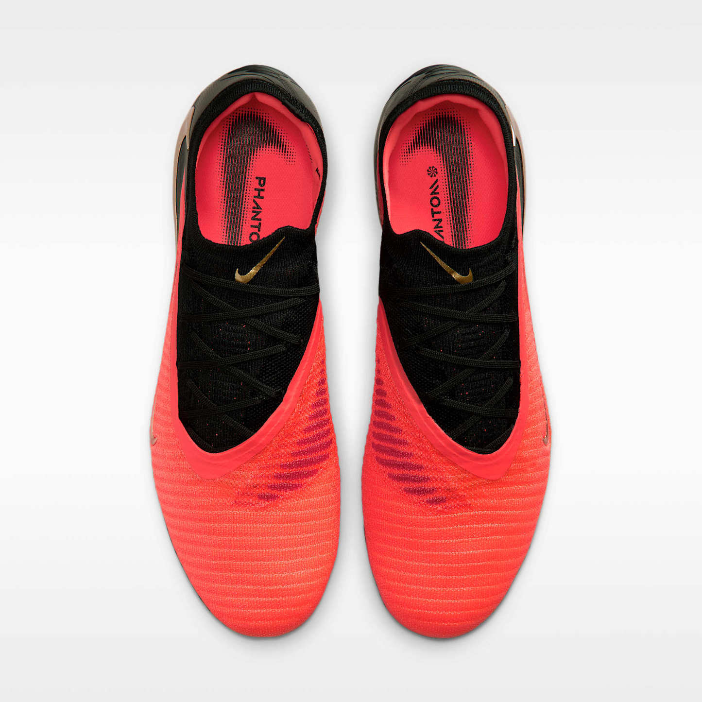 Nike Phantom 6 Low Elite Fußballschuh für weichen Rasen – Bright Crimson/Schwarz/Blur