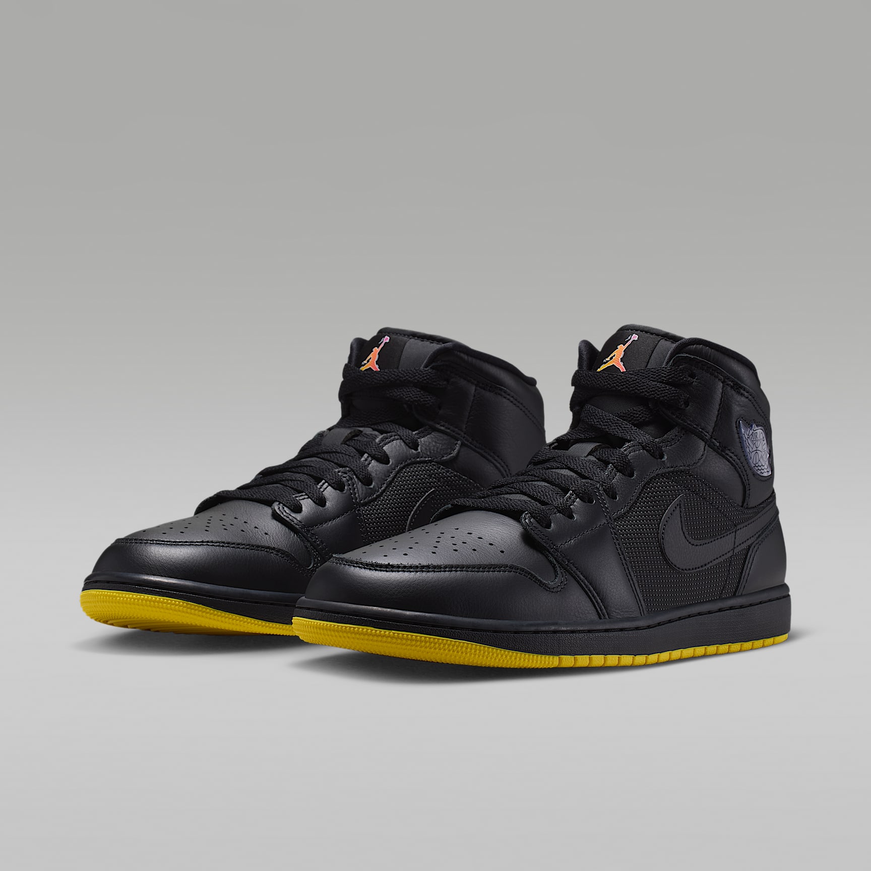 Air Jordan 1 Mid SE Schuh (Herren) – Schwarz/Opti Yellow/Silber