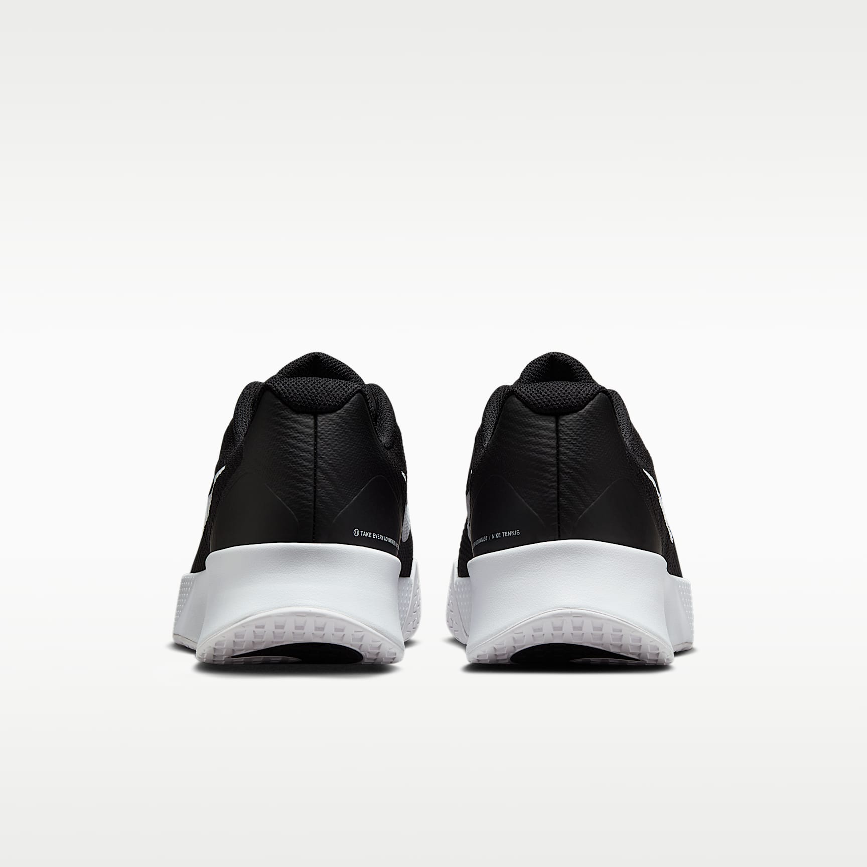 Nike Vapor Lite 3 Tennisschuh für Hartplätze (Herren) – Schwarz/Weiß