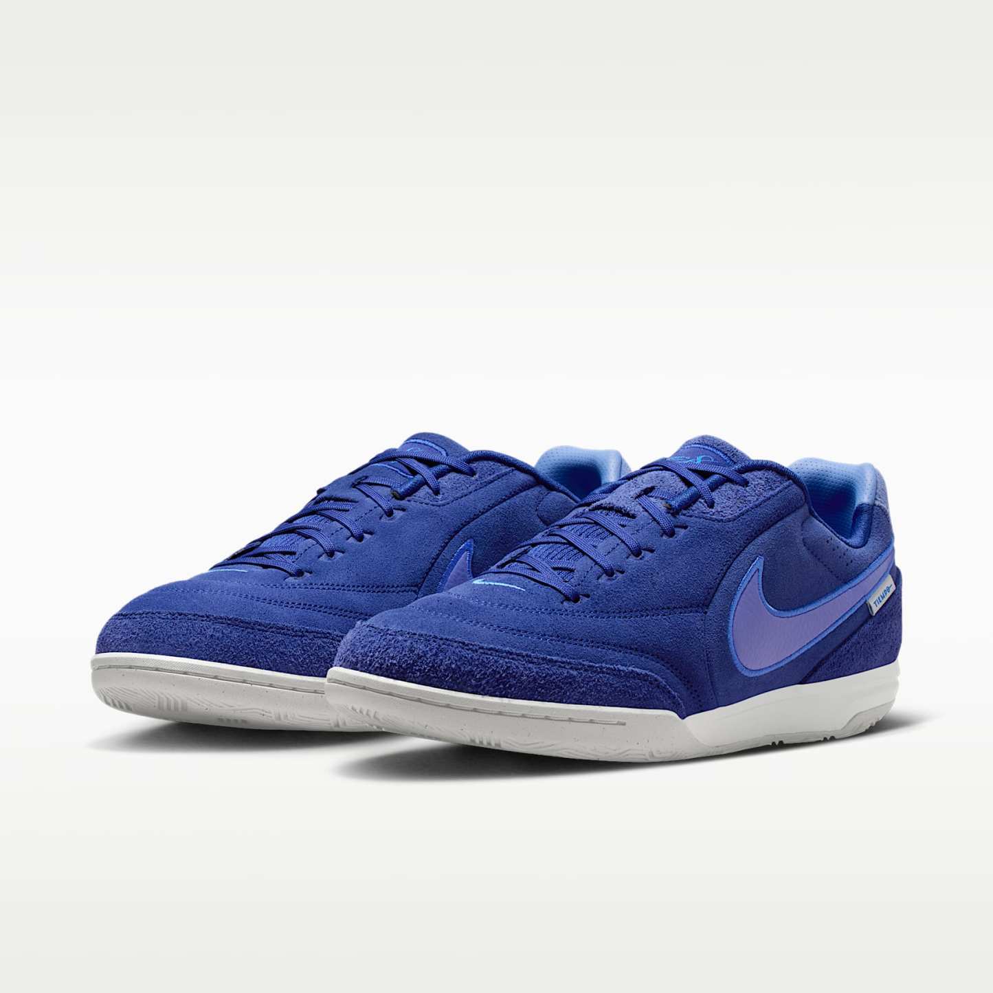 Nike Tiempo Streetgato PRM Low-Top-Fußballschuh für Hallen- und Hartplätze – Deep Royal Blue/Blue Crystal/Polar