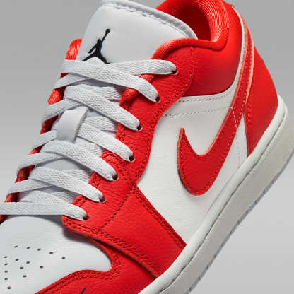 Air Jordan 1 Low SE Herrenschuh – Chile Red/Summit White/Pure Platinum/Schwarz