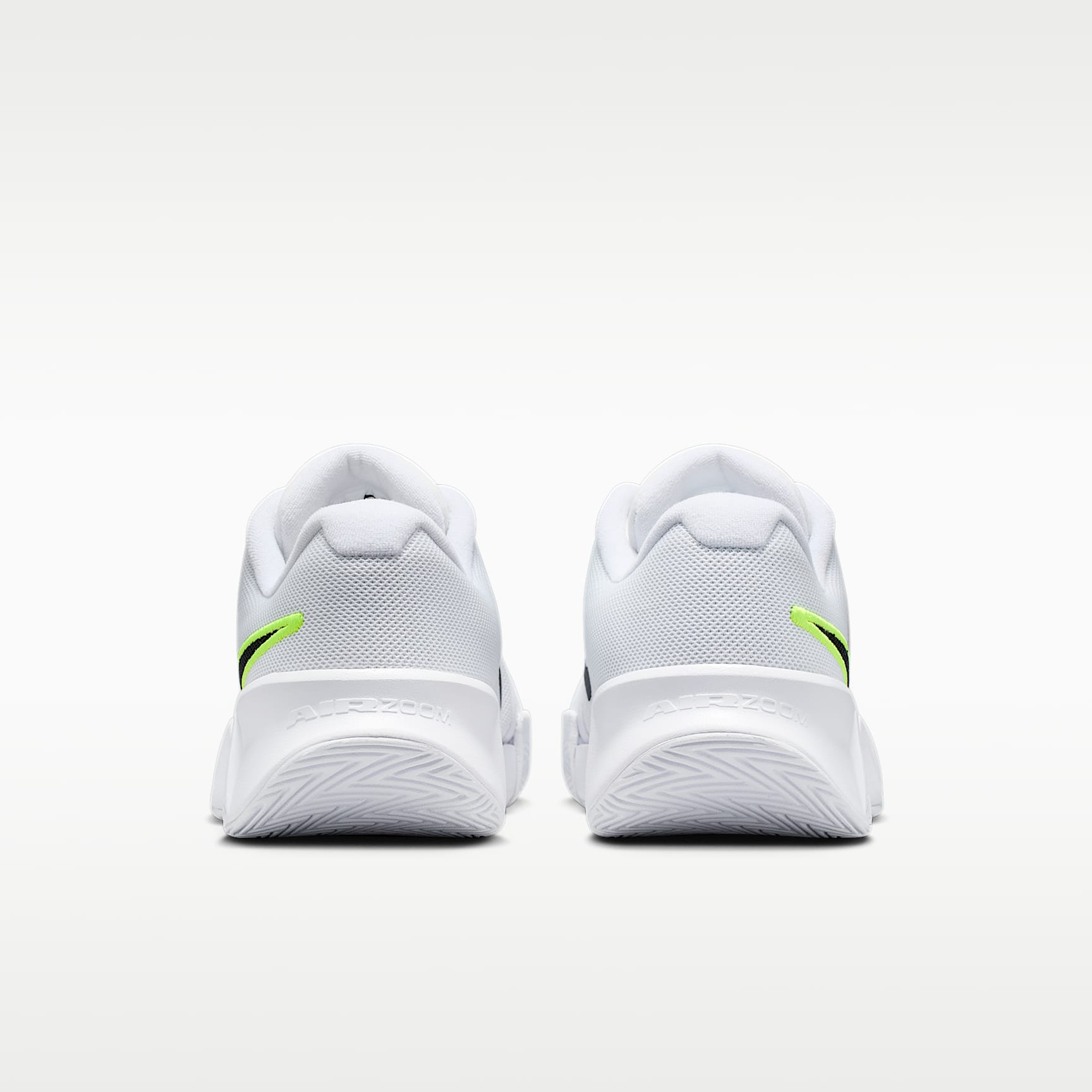 Nike GP Challenge Pro Herren-Tennisschuh für Hartplätze – Weiß/Pure Platinum/Volt/Schwarz