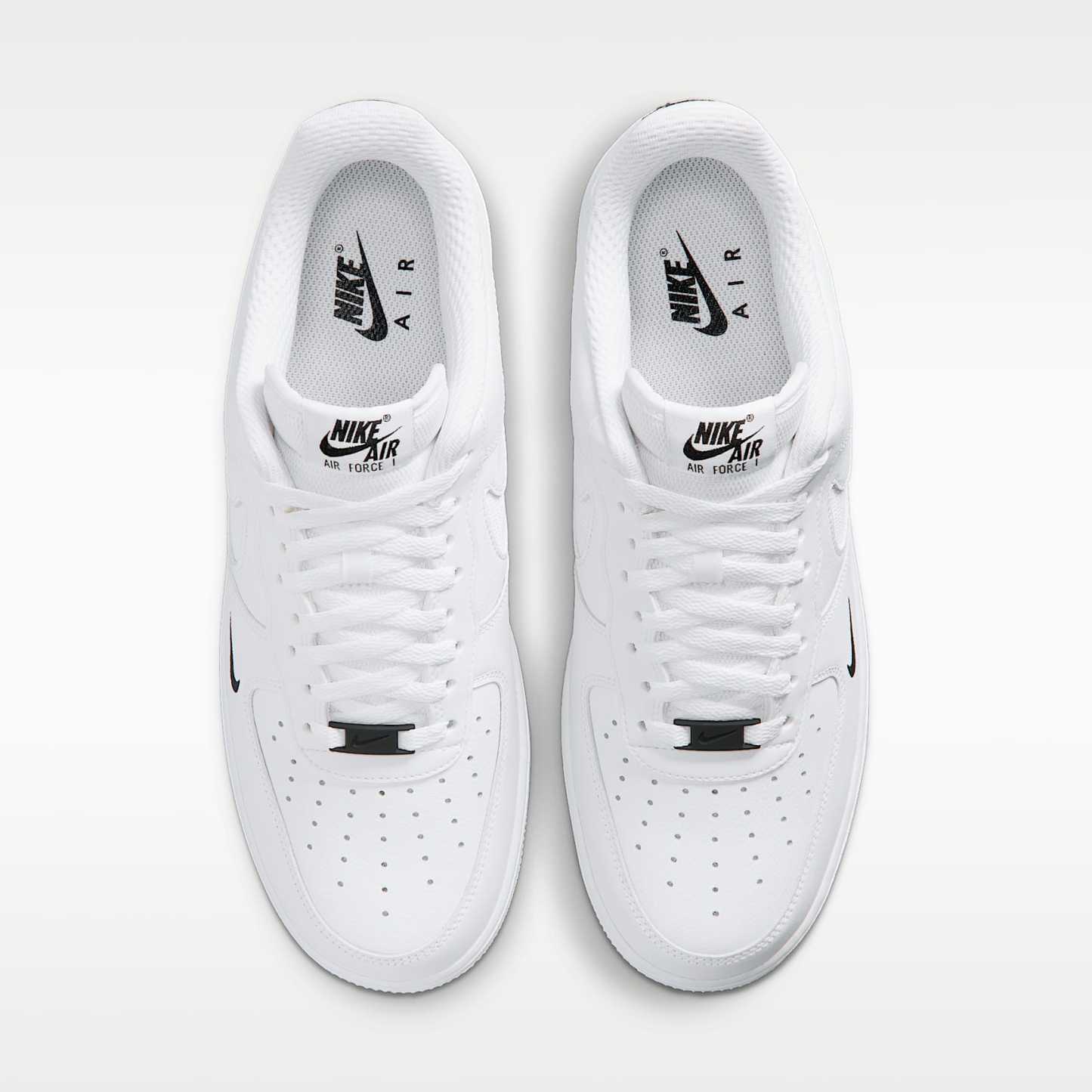 Nike Air Force 1 '07 LV8 Schuh (Herren) – Weiß/Schwarz/Reflect Silver