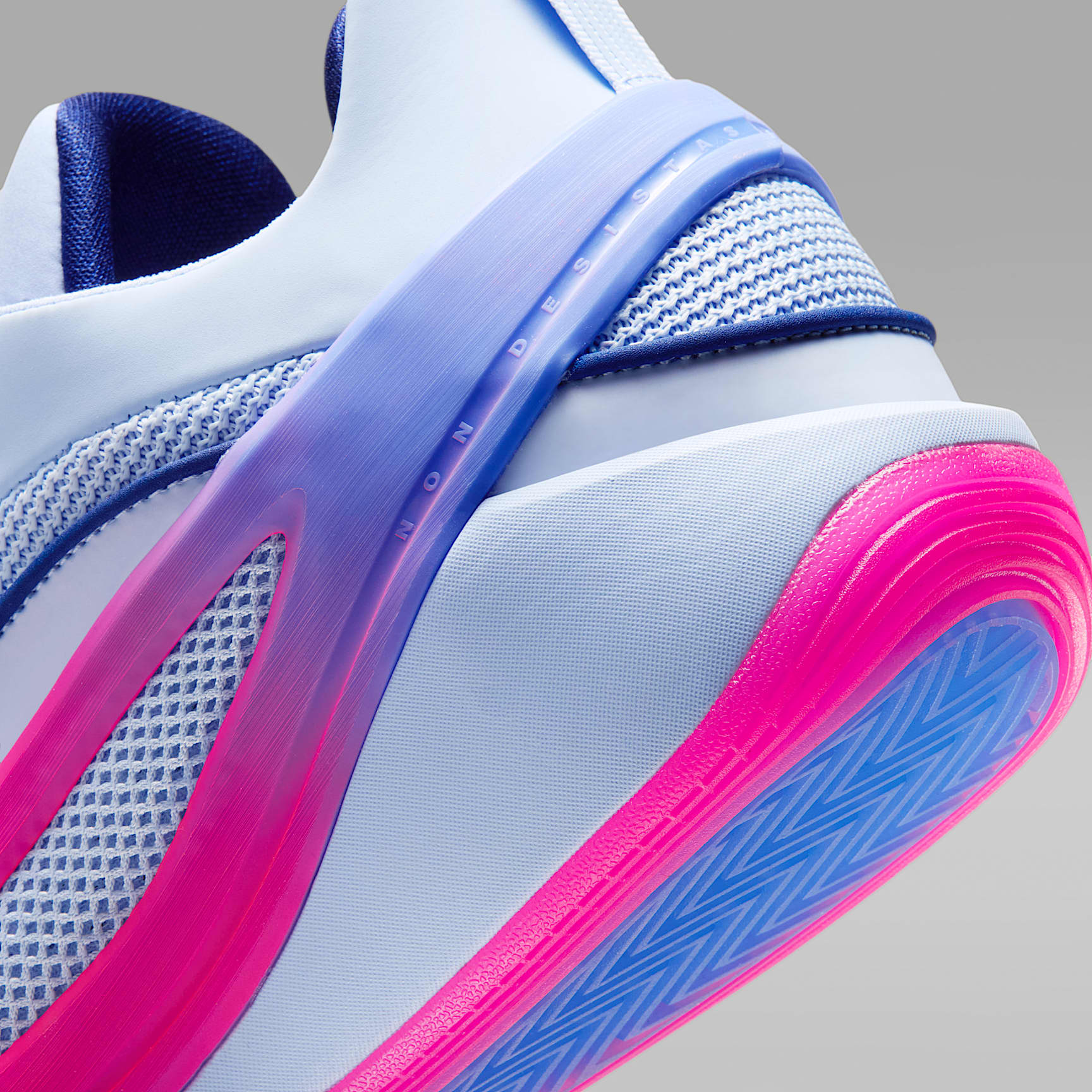Luka 5 Basketballschuh – Light Marine/Blue Void/Sapphire/Hyper Pink