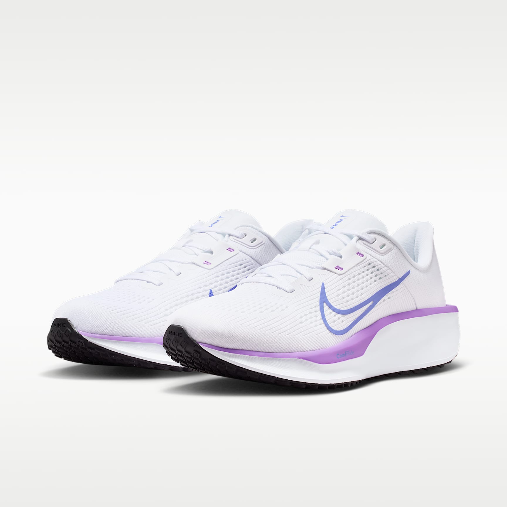Nike Quest 6 Straßenlaufschuh (Damen) – Weiß/Schwarz/Bright Violet/Sapphire