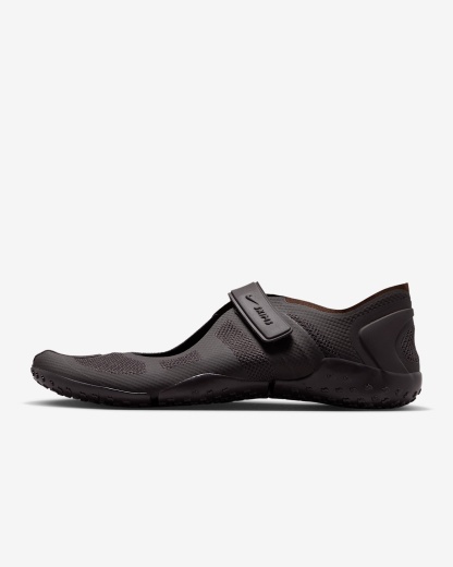 NikeSKIMS Rift Mesh Schuh (Damen) – Tar/Tar/Tar