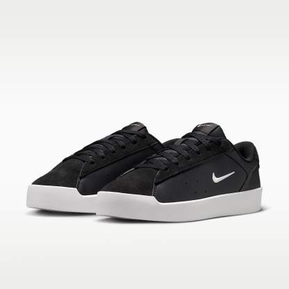 Nike Court Heritage Damenschuh – Schwarz/Schwarz/Weiß
