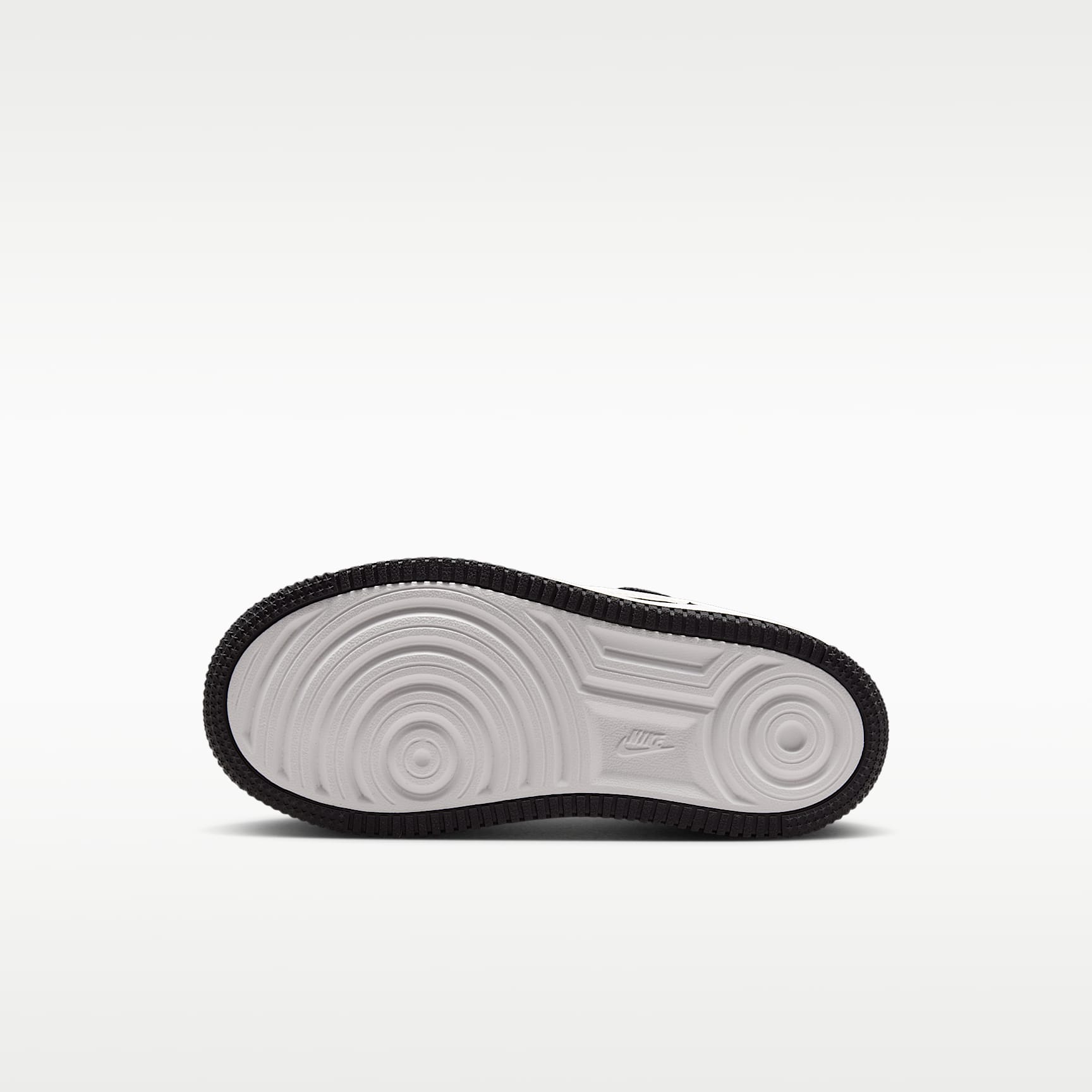 Nike Force 1 Low Schuh (jüngere Kinder) – Schwarz/Sail