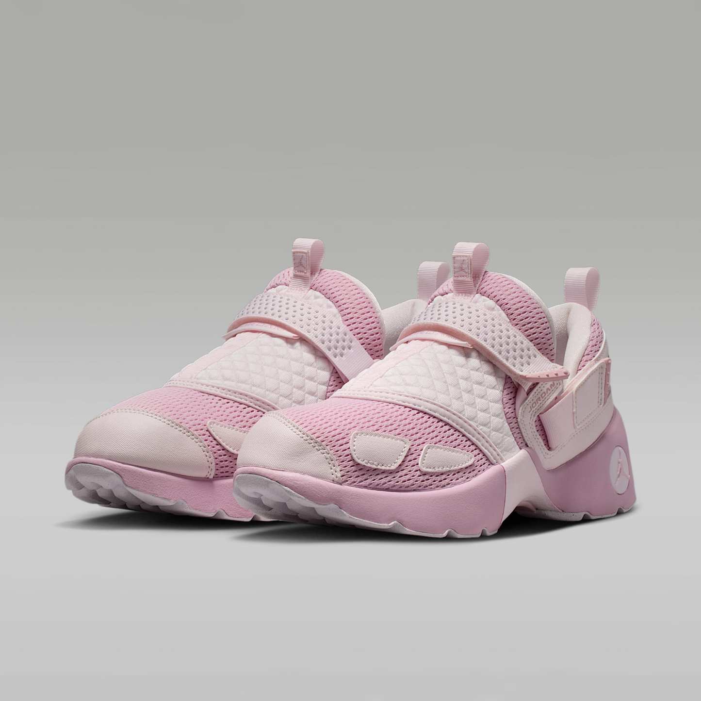 Jordan Trunner LX Schuh (Damen) – Iced Carmine/Pearl Pink/Reflective Silver/Iced Carmine