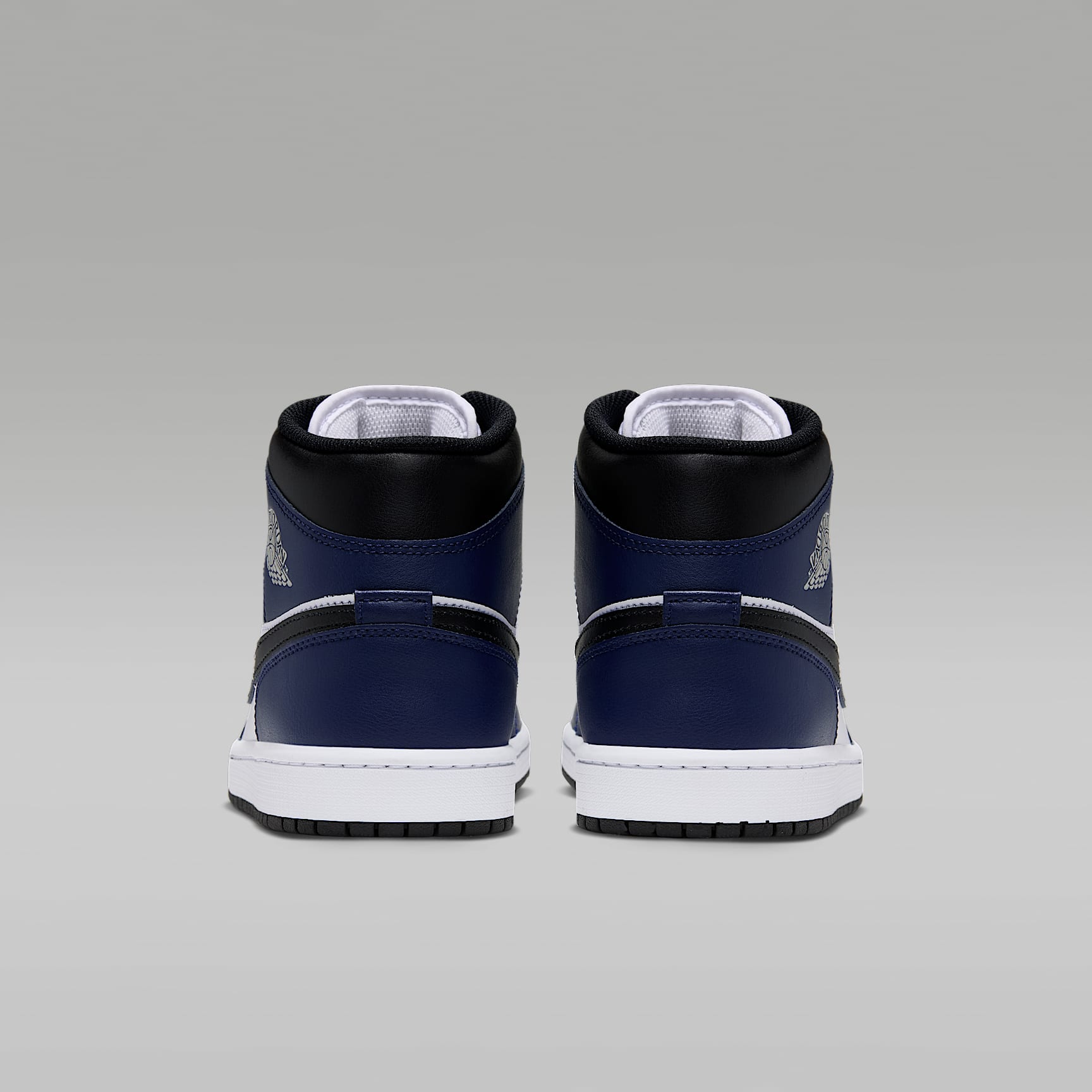 Air Jordan 1 Mid Herrenschuh – Weiß/College Navy/Weiß/Tech Grey