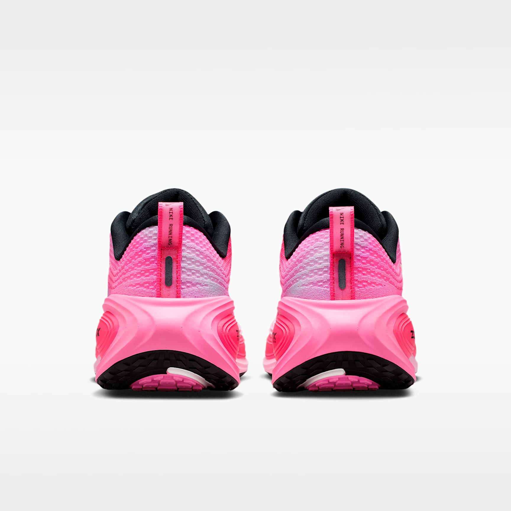 Nike Vomero Plus Straßenlaufschuh (Damen) – Pearl Pink/Pink Glow/Hyper Pink/Summit White