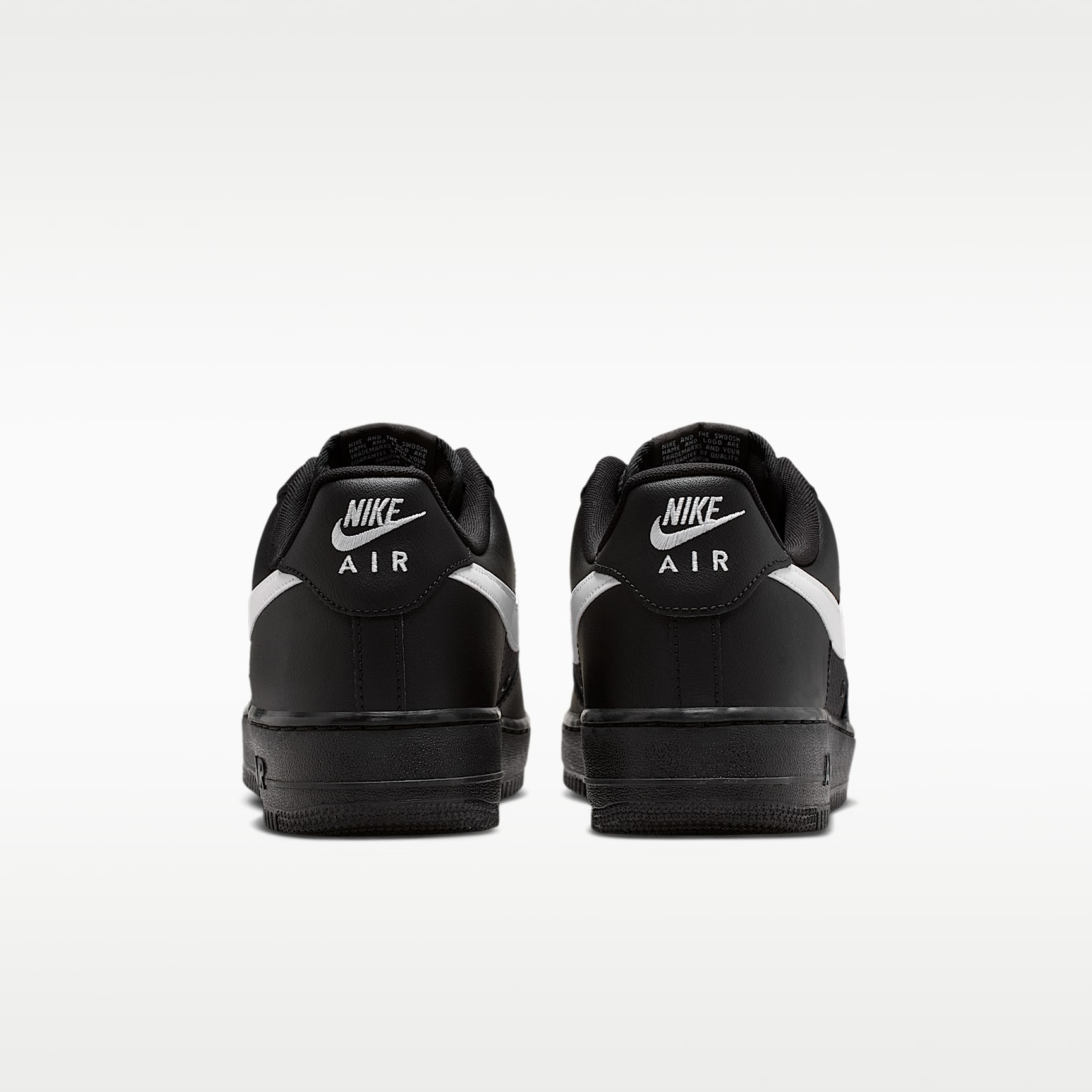 Nike Air Force 1 '07 LV8 Schuh (Herren) – Schwarz/Schwarz/Weiß