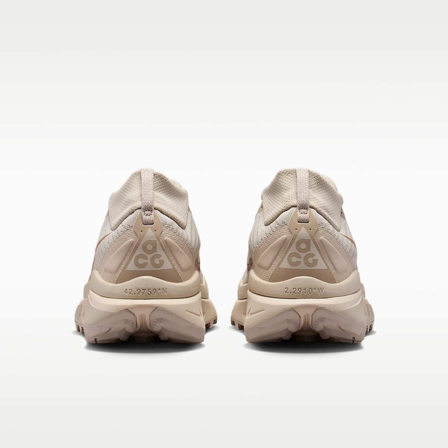 ACG Zegama Trail Traillaufschuh (Damen) – Cream II/Safety Orange/Light Orewood Brown