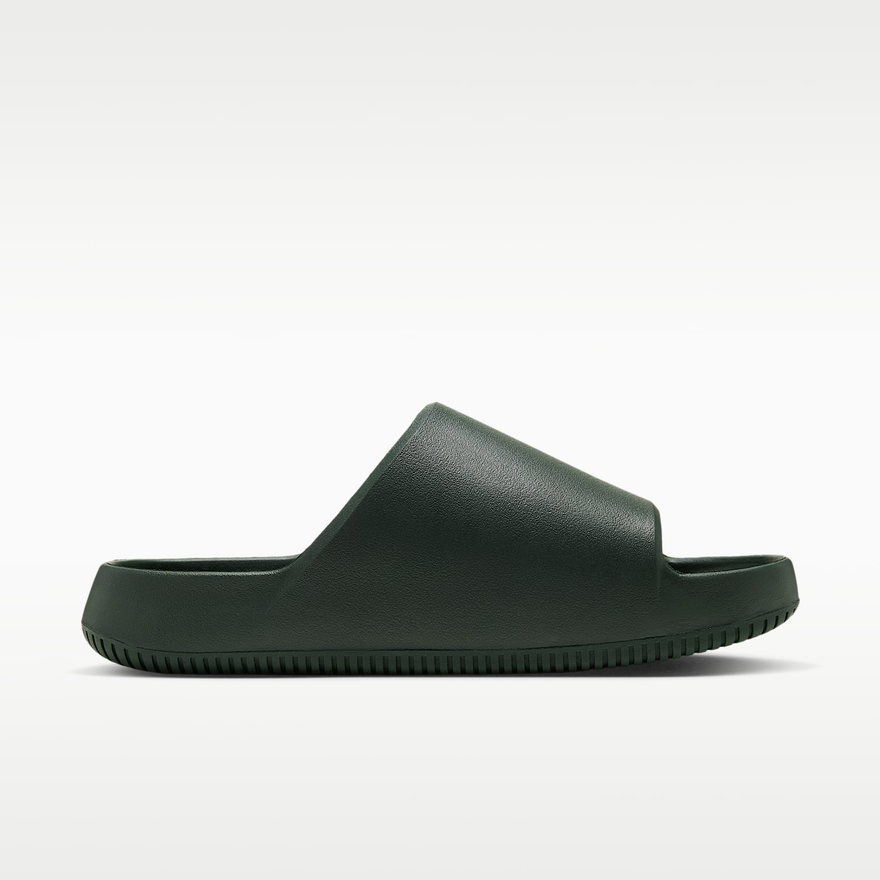 Nike Calm 2.0 Slides (Herren) – Camo Green/Camo Green