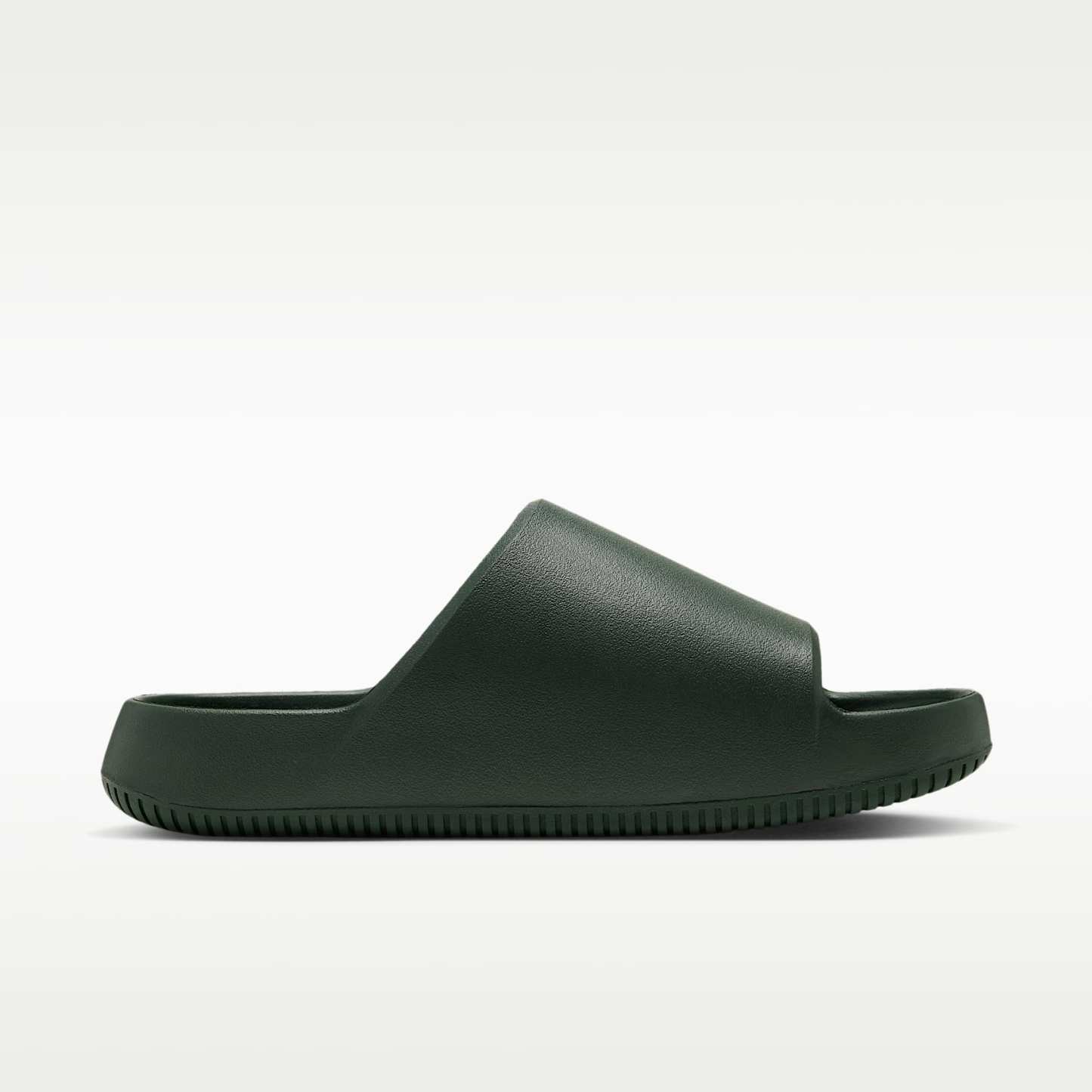 Nike Calm 2.0 Slides (Herren) – Camo Green/Camo Green