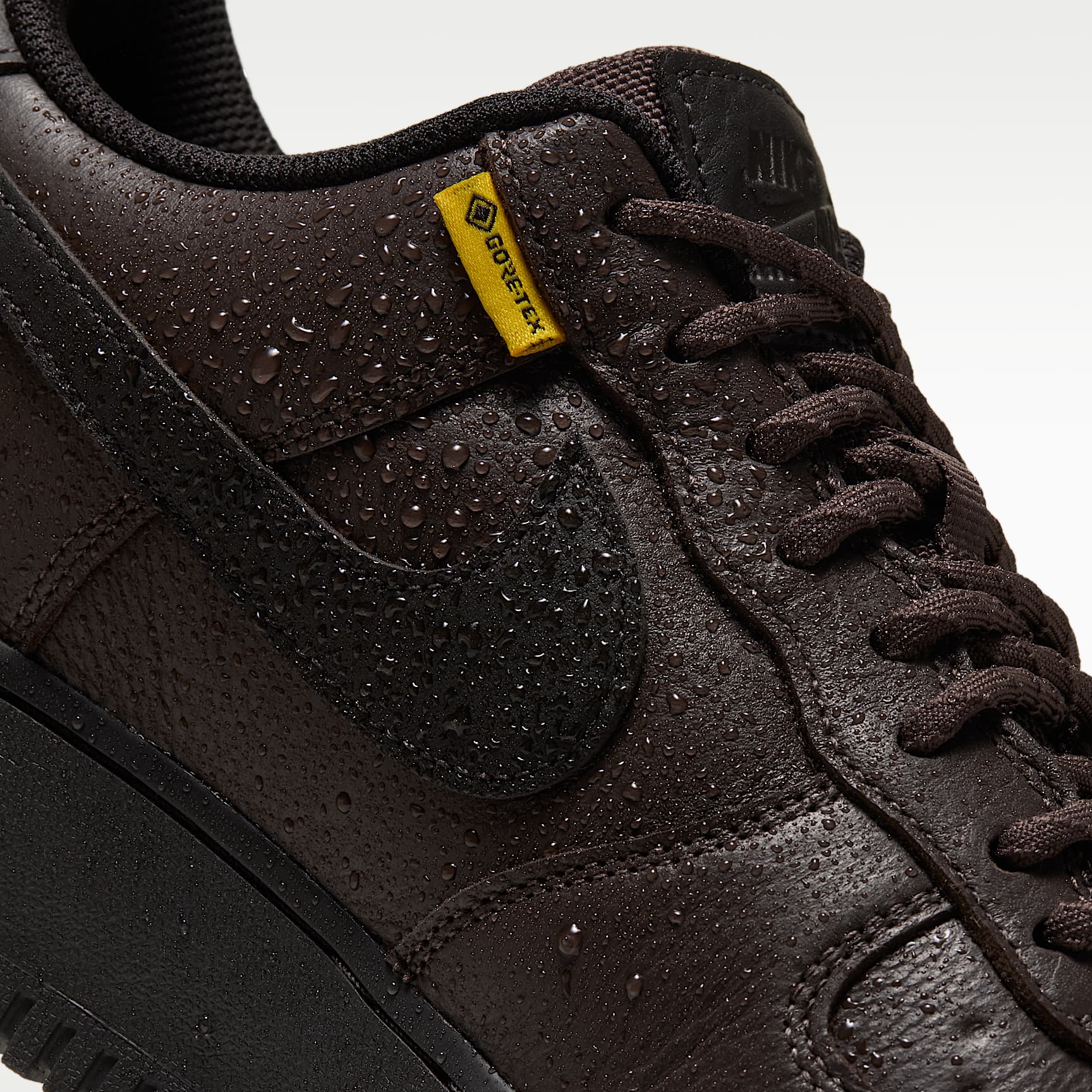 Air Force 1 GORE-TEX Vibram Schuh (Herren) – Baroque Brown/Speed Yellow/University Red/Shadow Brown