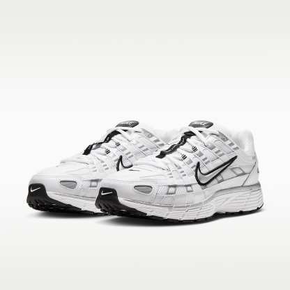 Nike P-6000 Schuh – Weiß/Schwarz/Metallic Silver