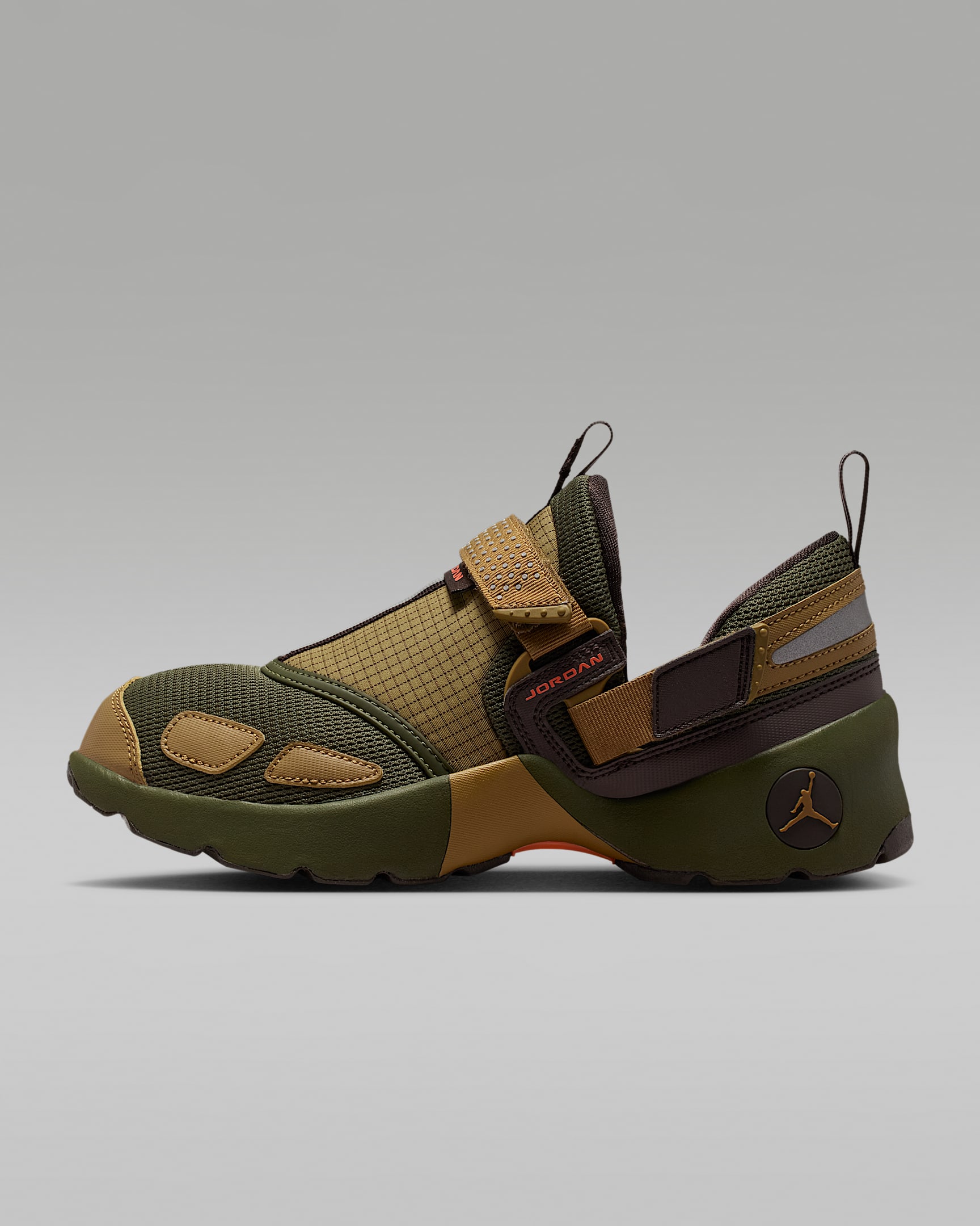 Jordan Trunner LX Schuh (Damen) – Brown Kelp/Cargo Khaki/Velvet Brown/Wild Mango