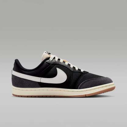 Air Jordan Skyline Low Damenschuh – Schwarz/Sail/Gum Medium Brown/Summit White