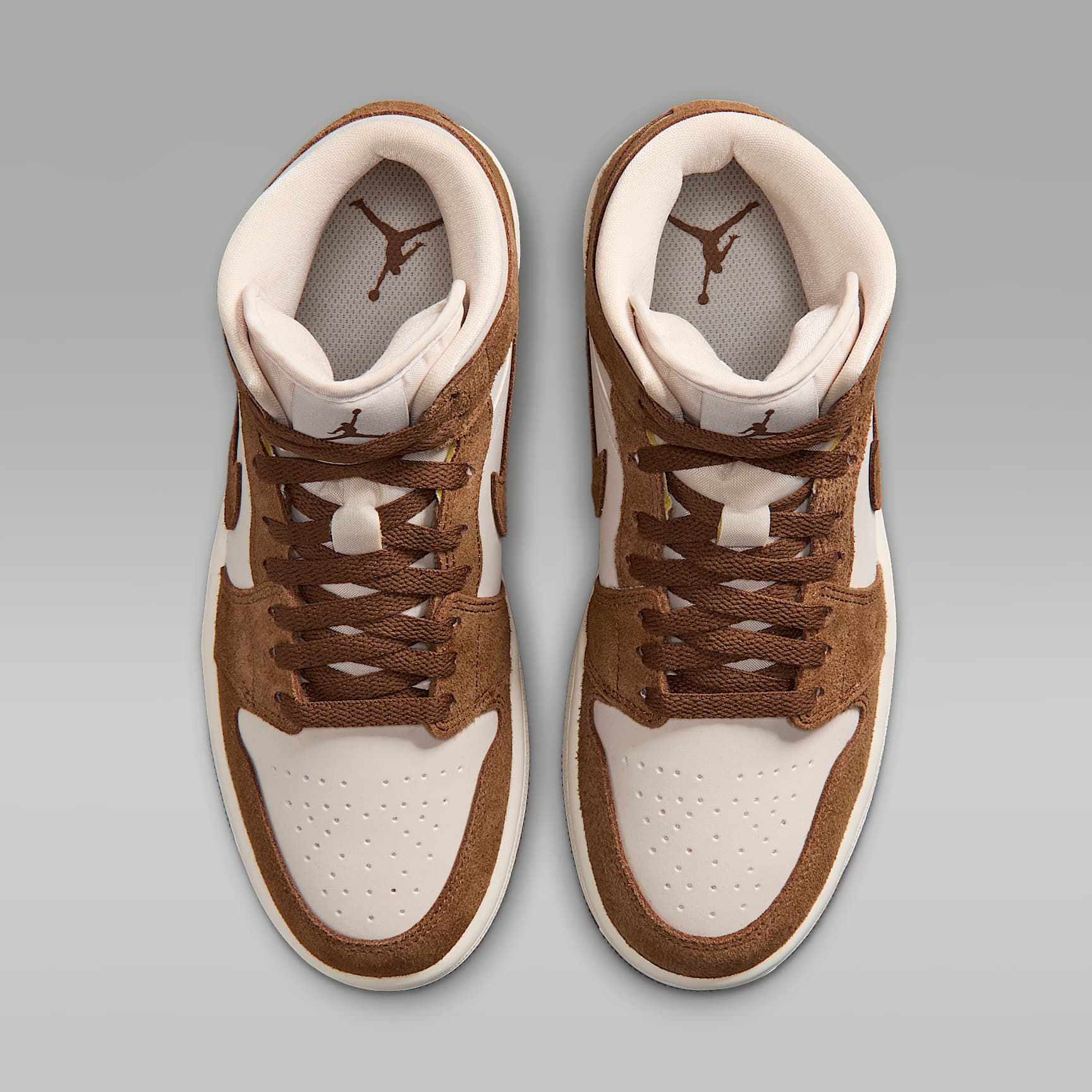 Air Jordan 1 Mid Schuh (Damen) – Light British Tan/Chalk