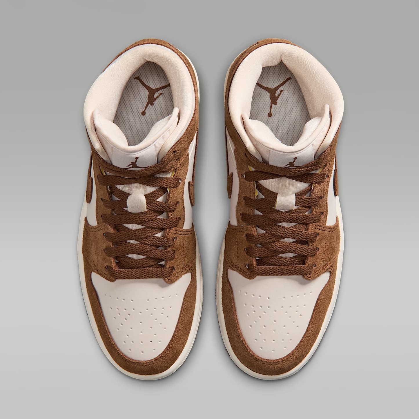 Air Jordan 1 Mid Schuh (Damen) – Light British Tan/Chalk