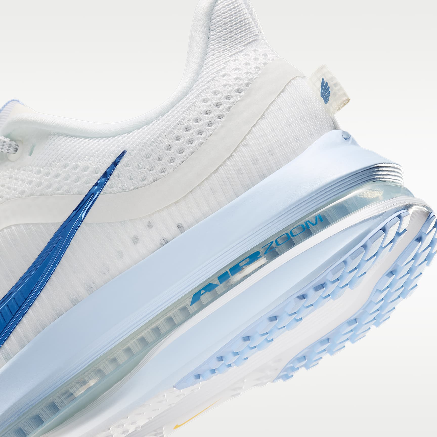 Nike Pegasus Premium Straßenlaufschuh (Damen) – Weiß/Aluminum/Sundial/Mystic Navy