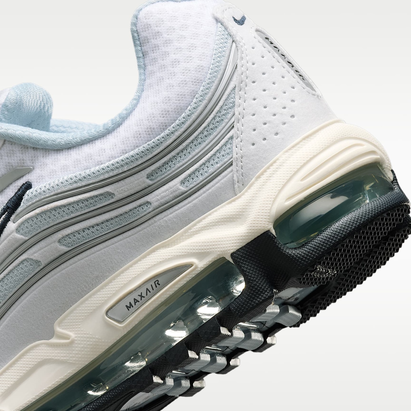 Nike Air Max TL 2.5 Schuh (Herren) – Weiß/Pure Platinum/Metallic Silver/Dark Obsidian