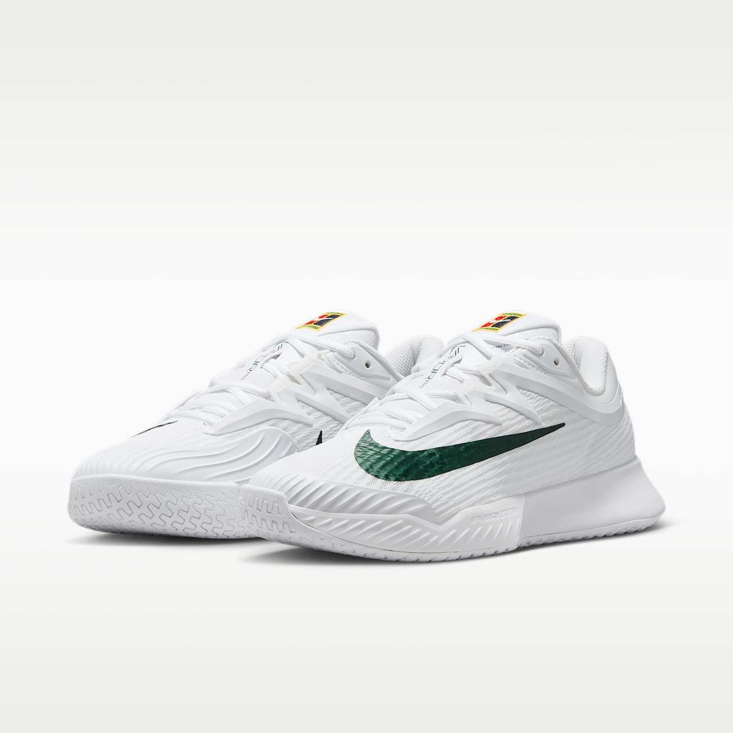 Nike Vapor Pro 3 PRM Tennisschuhe für den Hartplatz (Damen) – Weiß/University Gold/University Red/Gorge Green