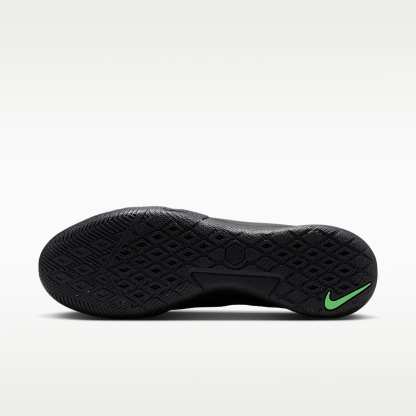 Nike Mercurial Vapor 17 Academy Low-Top-Fußballschuh für Hallen- und Hartplätze – Schwarz/Schwarz/Illusion Green