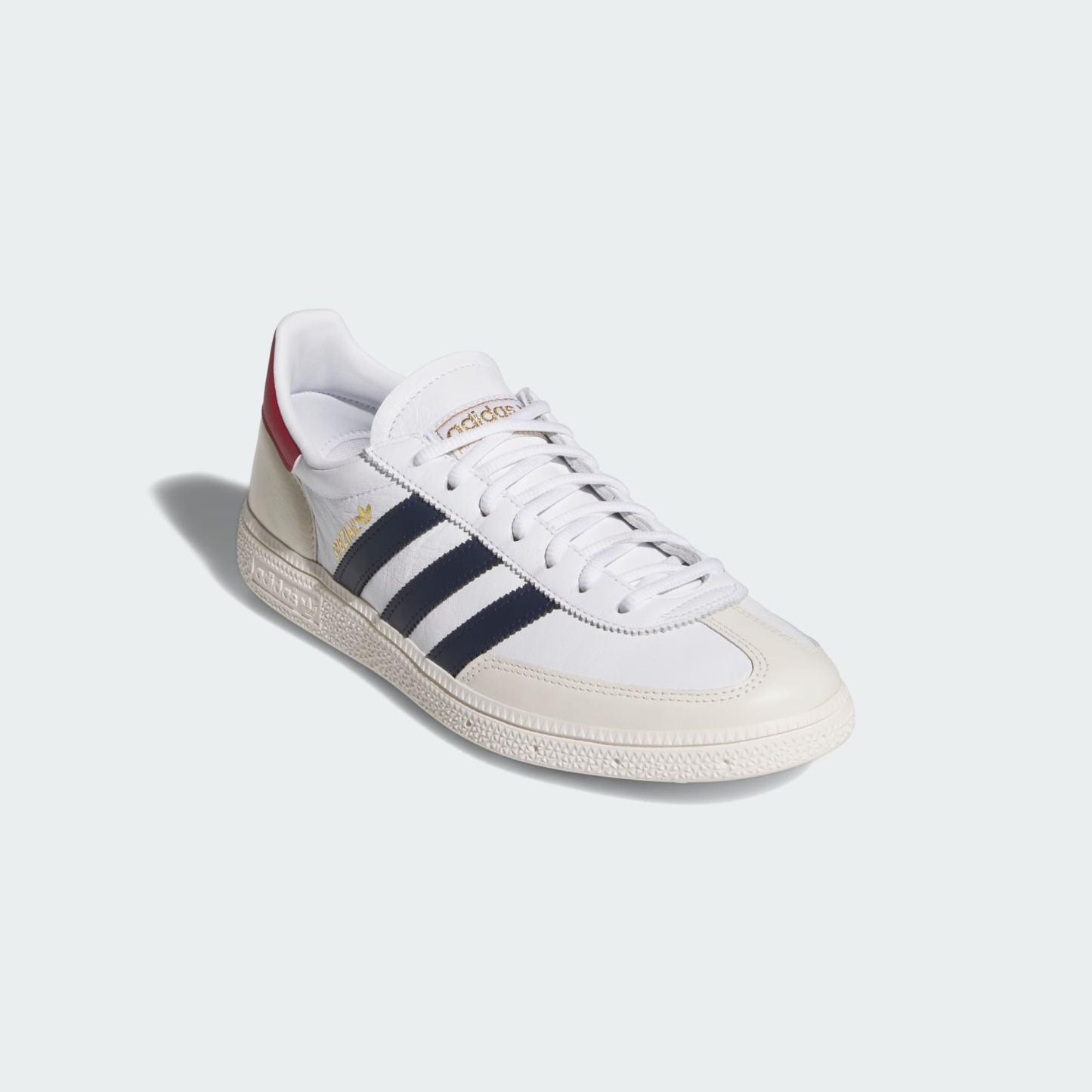 SPEZIAL SPIKELESS GOLFSCHUH – Cloud White / Night Indigo / Team Victory Red – KJ0849