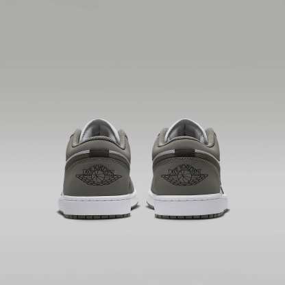 Air Jordan 1 Low Herrenschuh – Light Army/Weiß/Cargo Khaki