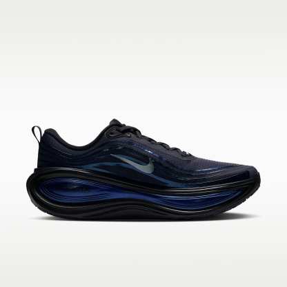 Nike Vomero Plus Straßenlaufschuh (Herren) – Gridiron/Schwarz/Team Black/Multi-Color