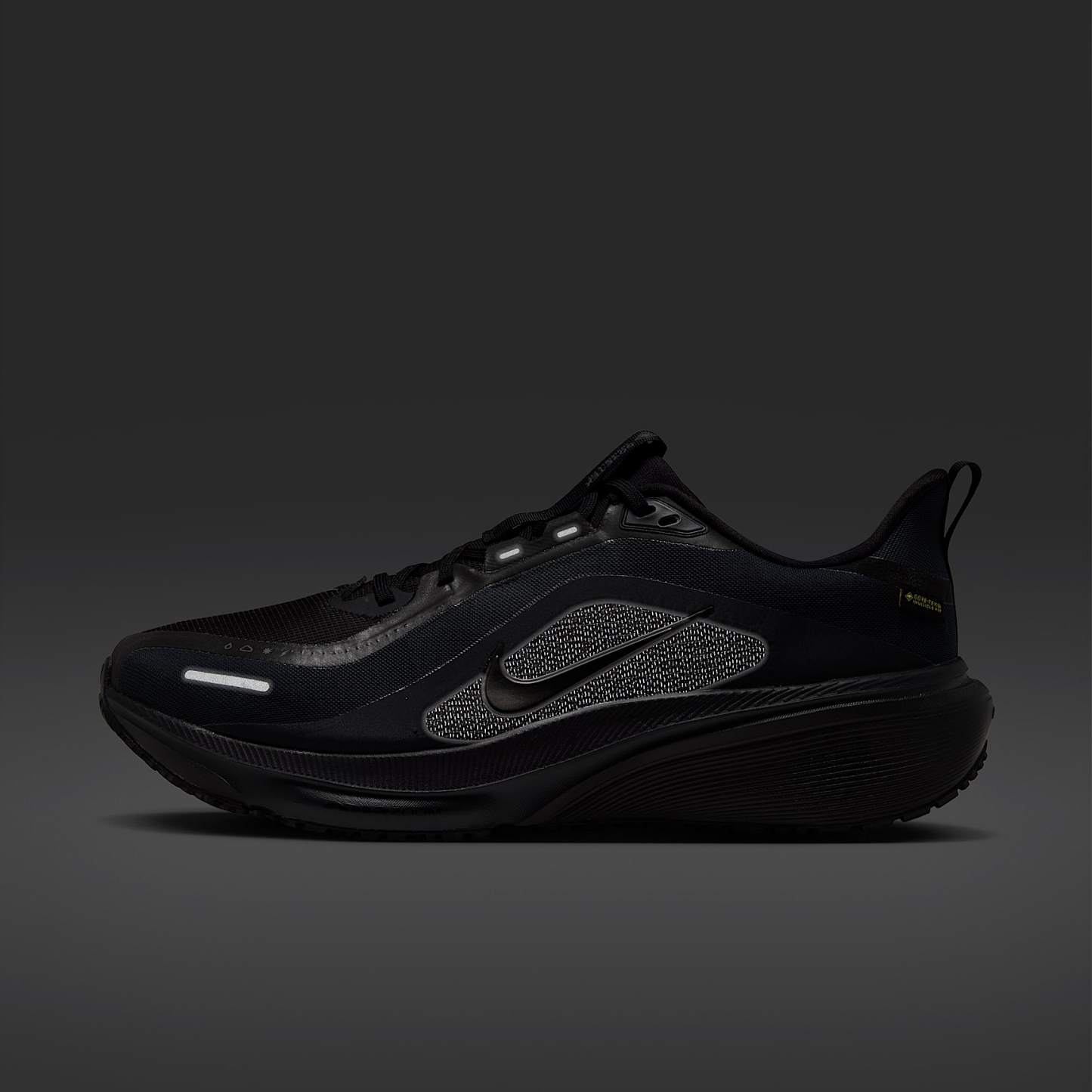 Nike Pegasus 42 GORE-TEX wasserdichter Straßenlaufschuh (Herren) – Schwarz/Off Noir/Dark Grey/Schwarz