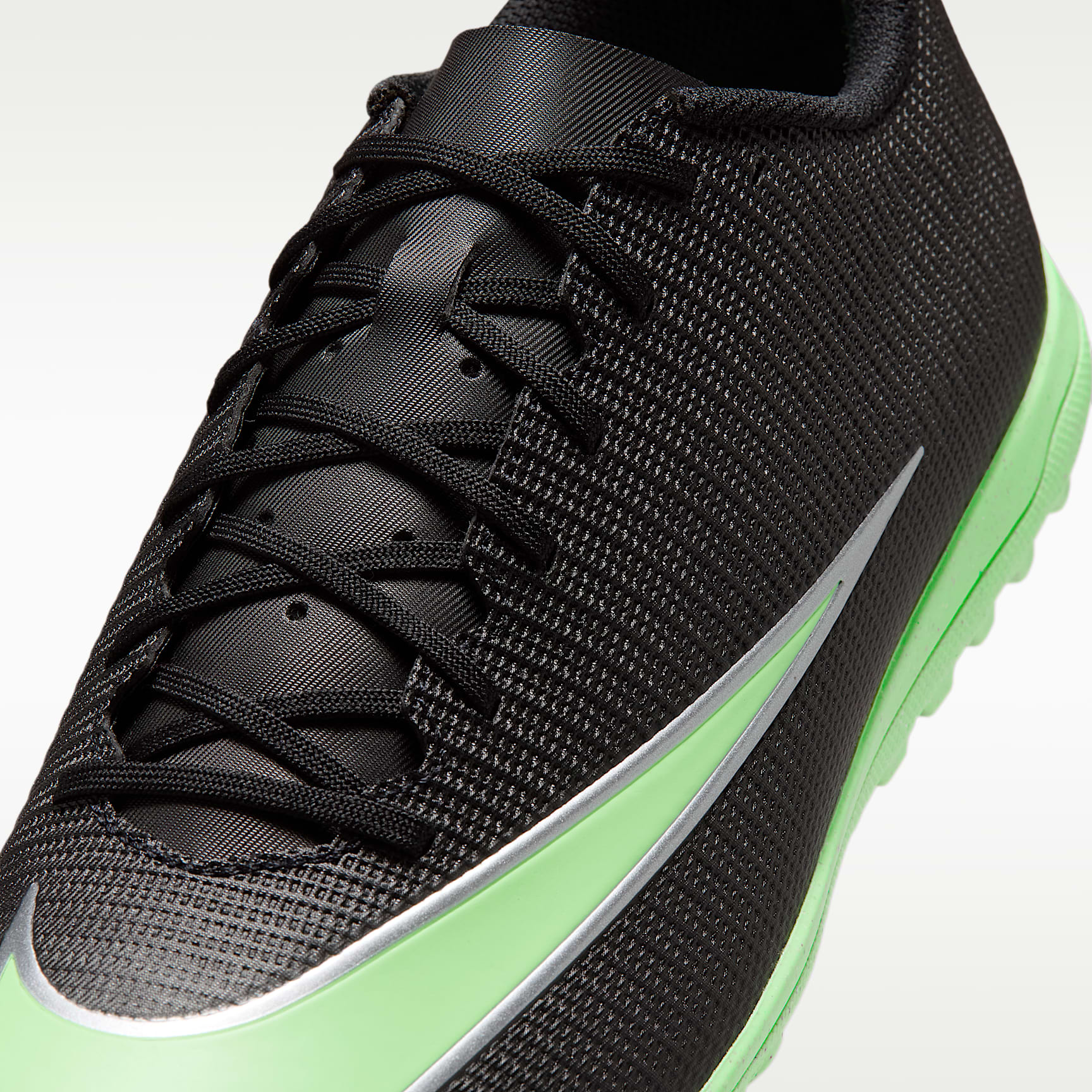 Nike Mercurial Vapor 17 Club Low-Top-Fußballschuh für Turf – Schwarz/Schwarz/Illusion Green