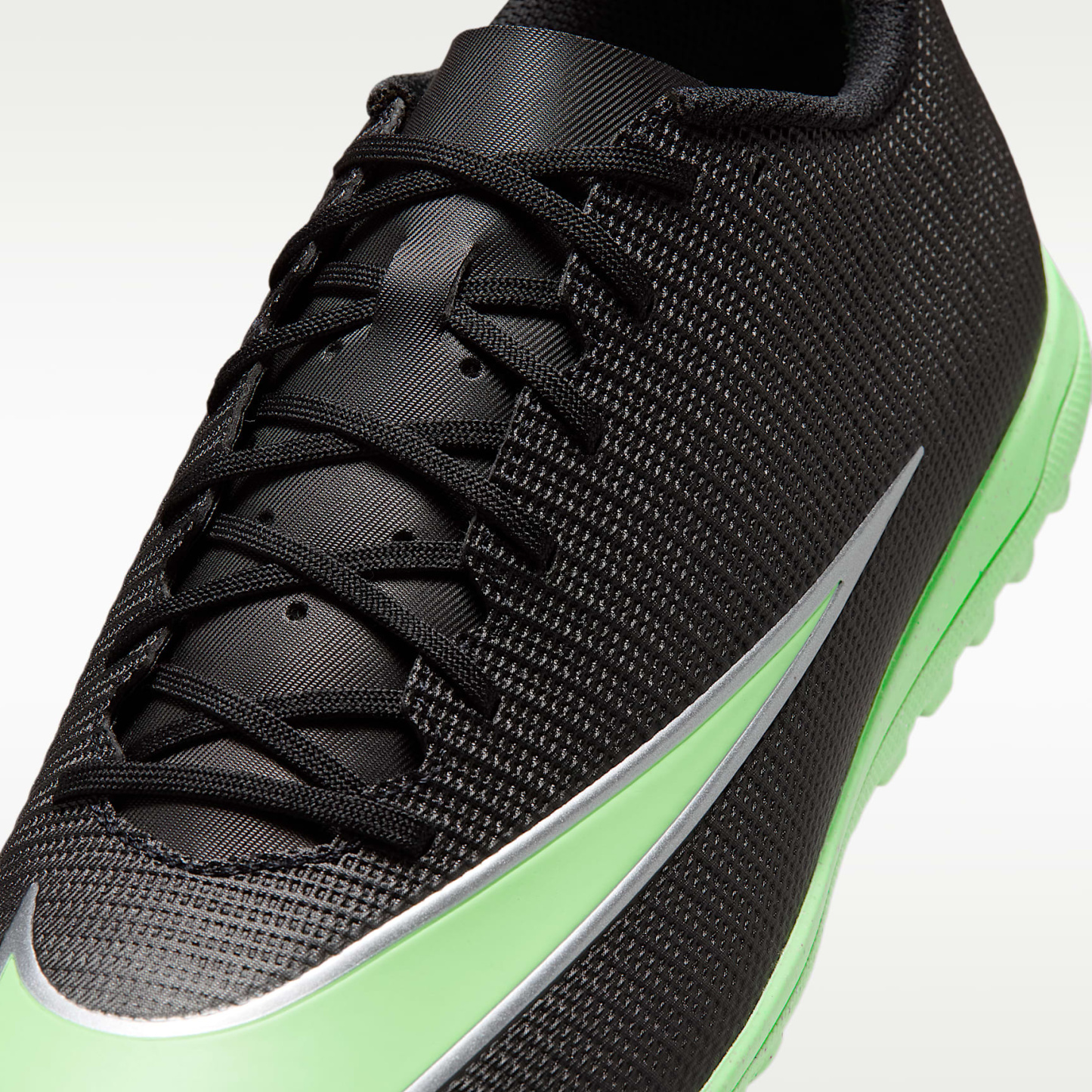 Nike Mercurial Vapor 17 Club Low-Top-Fußballschuh für Turf – Schwarz/Schwarz/Illusion Green