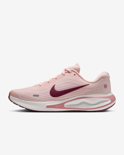 Nike Journey Run Straßenlaufschuh für Damen – Orange Pearl/Rust Pink/Sail/Pink Smoke