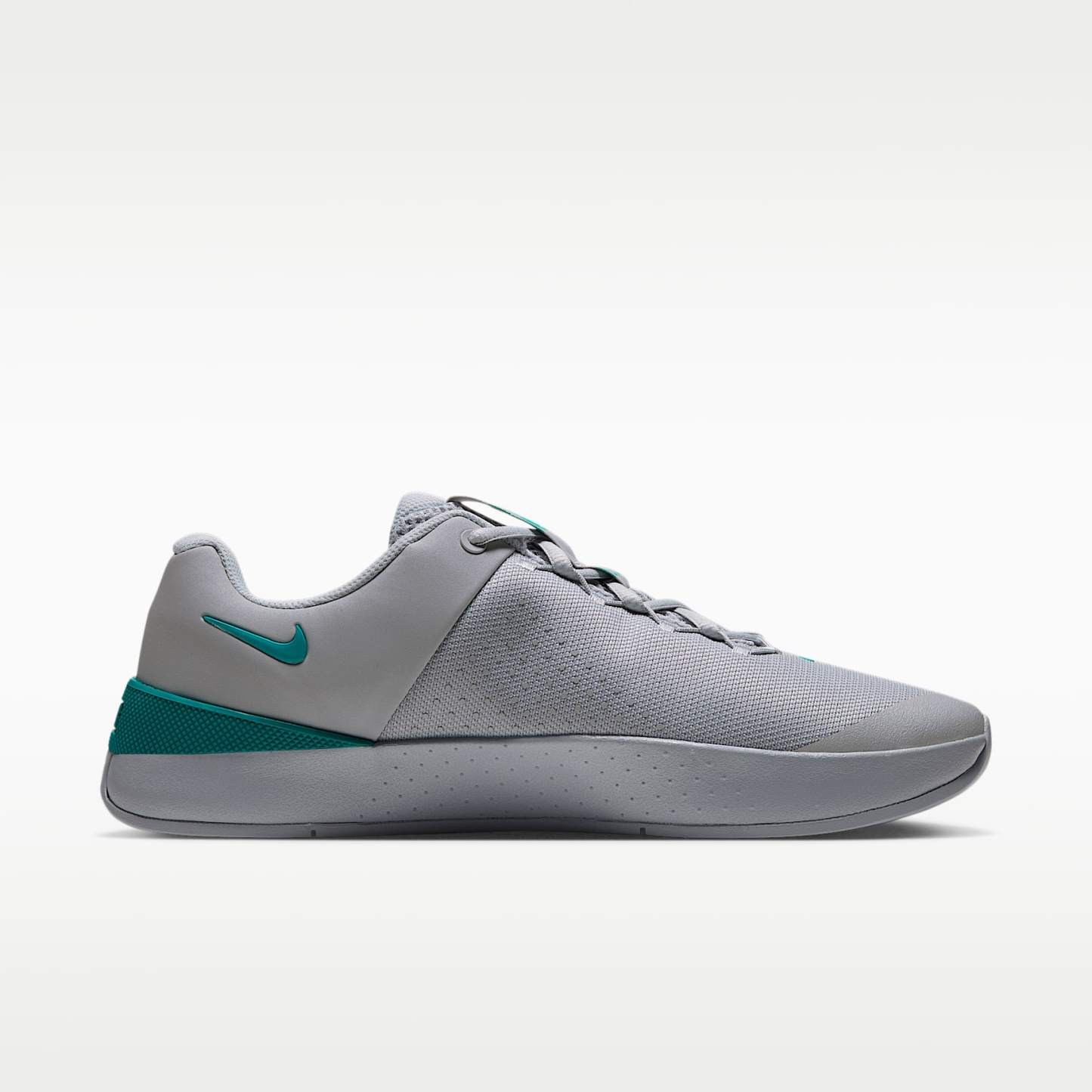Nike MC Trainer 4 Trainingsschuh (Herren) – Grey Fog/Light Smoke Grey/Energy