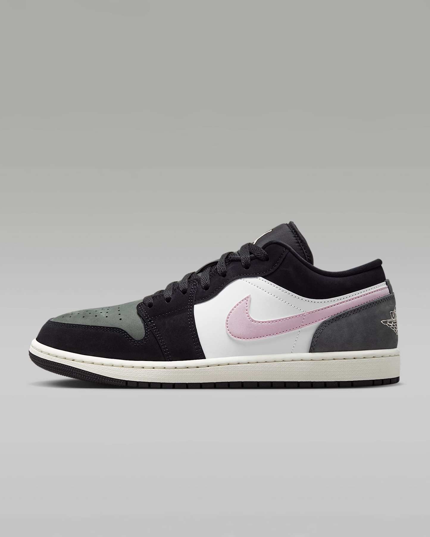Air Jordan 1 Low SE Herrenschuh – Schwarz/Iron Grey/Weiß/Iced Carmine