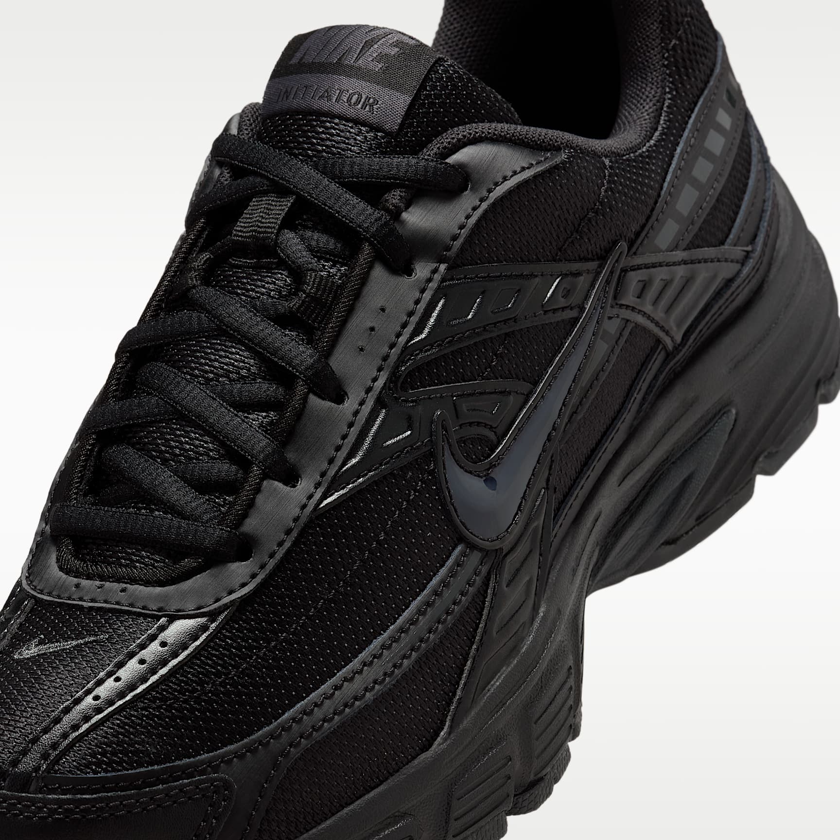 Nike Initiator Damenschuh – Schwarz/Dark Smoke Grey