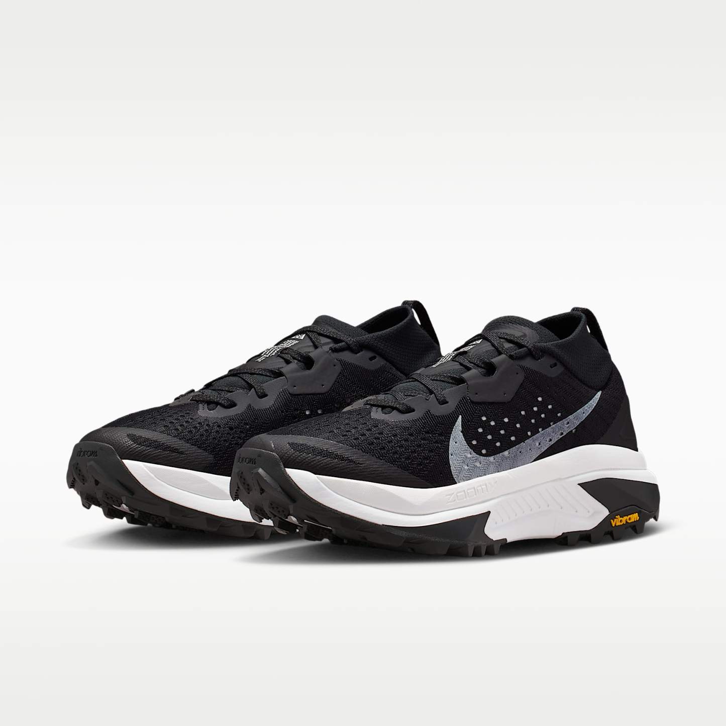 ACG Zegama Trail Traillaufschuh (Damen) – Schwarz/Safety Orange/Anthracite/Summit White