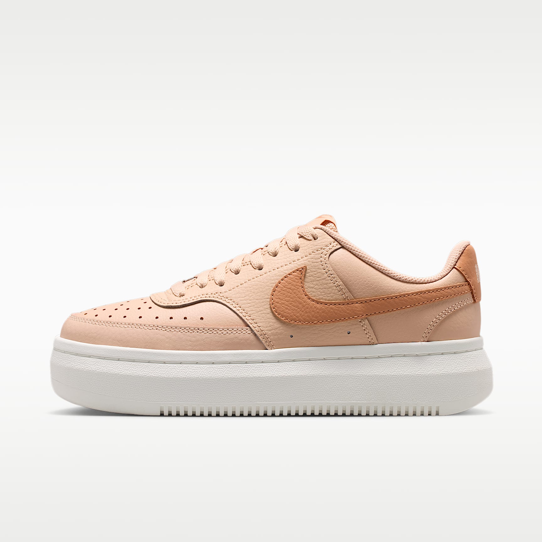 Nike Court Vision Alta Schuh (Damen) – Shimmer/Sail/Light Cognac