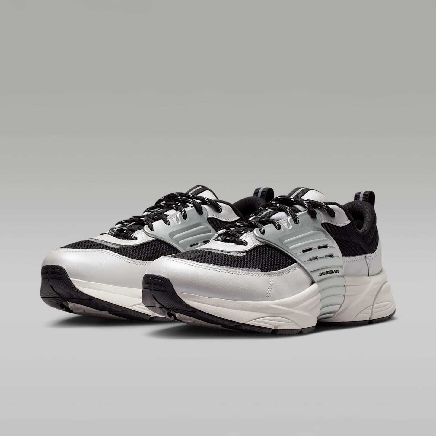 Jordan Trunner O/S Schuhe (Herren) – Photon Dust/Schwarz/Sail/Weiß