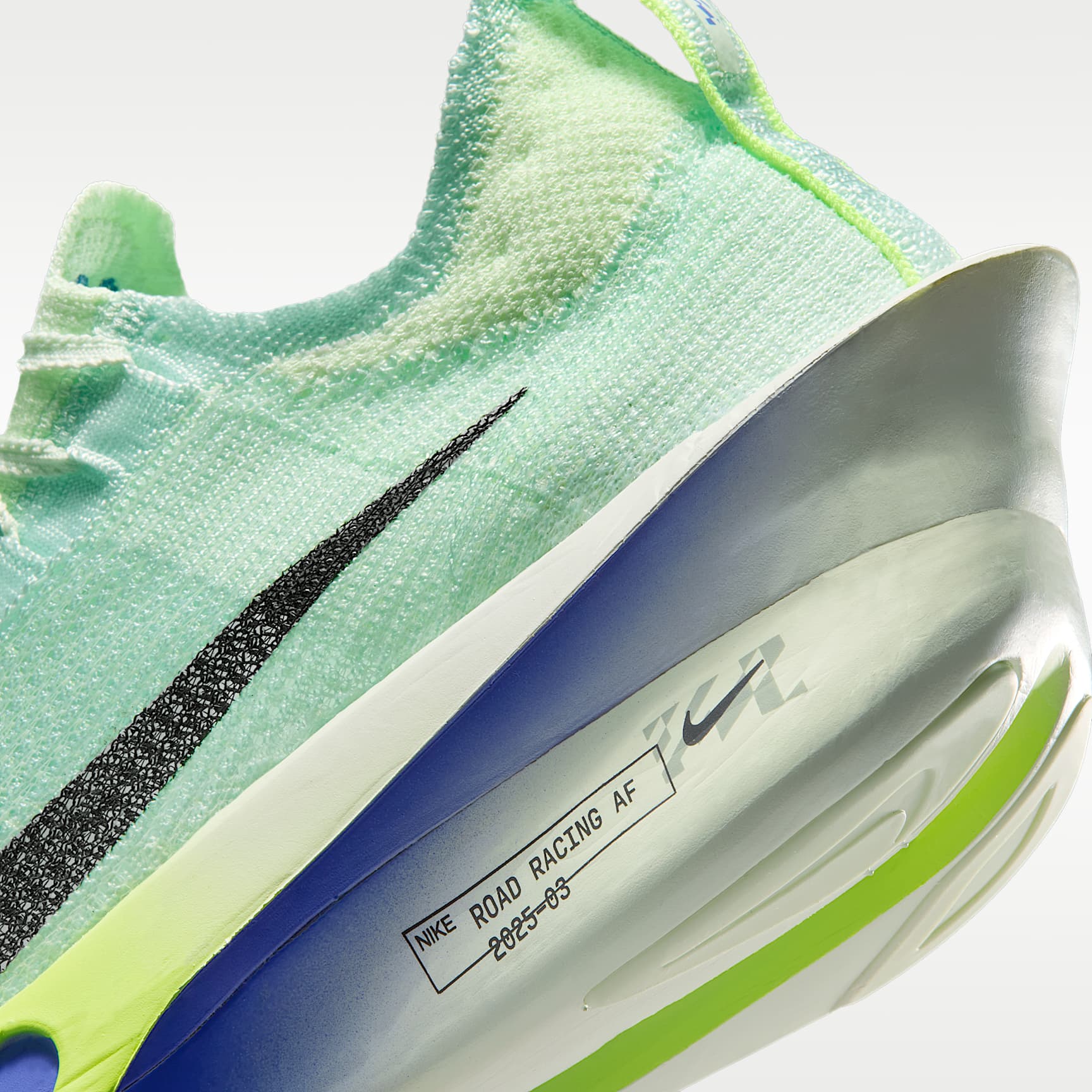 Nike Alphafly 3 Herren-Straßenlaufschuh für Wettkämpfe – Barely Green/Volt Tint/Volt Ice/Black Spruce