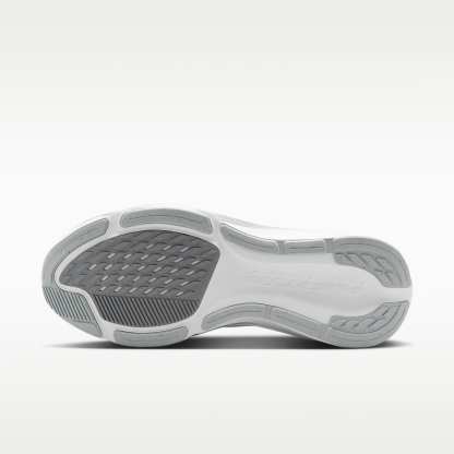 Nike Pegasus 42 Straßenlaufschuh (Damen) – Weiß/Wolf Grey/Cool Grey/Metallic Silver