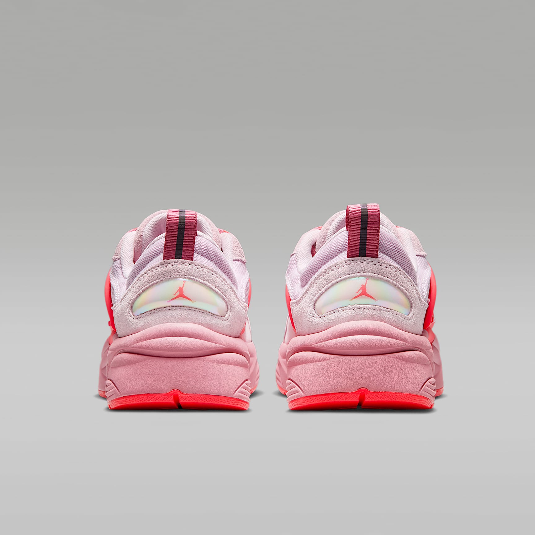 Jordan Trunner O/S Damenschuhe – Regal Pink/Desert Berry/Track Red