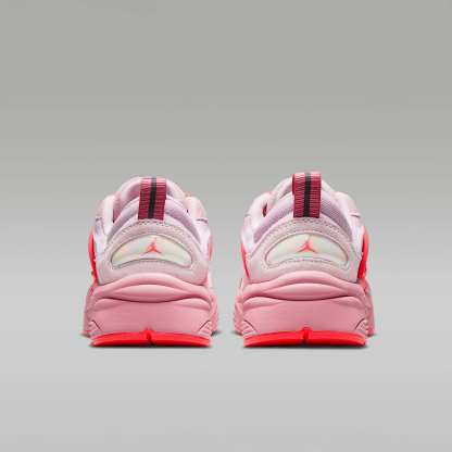Jordan Trunner O/S Damenschuhe – Regal Pink/Desert Berry/Track Red
