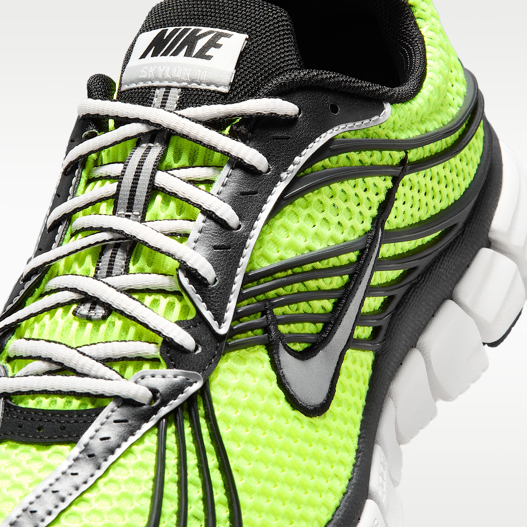 Nike Zoom Skylon 11 Schuh – Volt/Schwarz/Light Smoke Grey/Metallic Silver